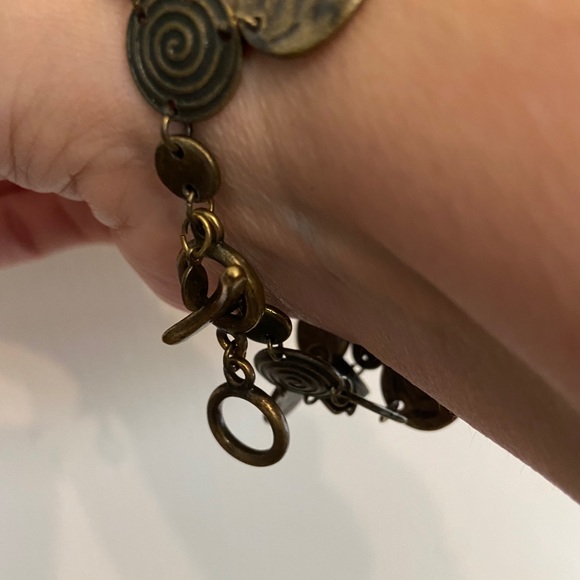 Premier Designs Bracelet - Picture 3 of 6